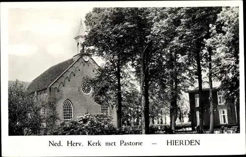 Ak Hierden Gelderland, Ned. Herv. Kerk met Pastorie