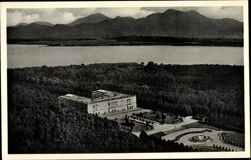 Ak Herrenchiemsee Herreninsel Chiemsee Oberbayern, Blick auf das Schloss