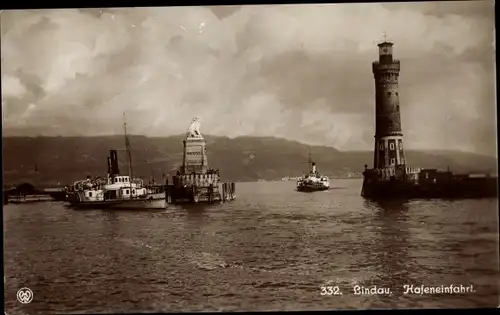 Ak Lindau am Bodensee Schwaben, Hafeneinfahrt, Leuchtturm