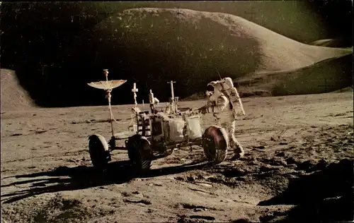 Ak Hadley Mountain, Apollo 15, Astronaut James Irwin auf dem Mond