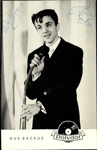 Ak Sänger Gus Backus, Portrait, Mikrofon, Autogramm