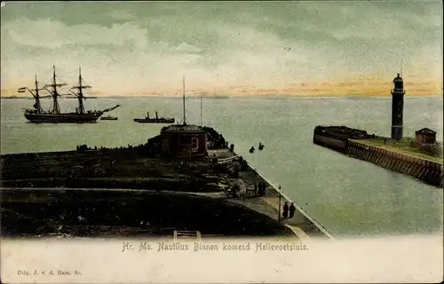 Ak Hellevoetsluis Südholland, Hr. Ms. Nautilus Binnen komend, Leuchtturm