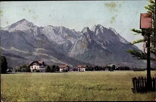 Ak Garmisch Partenkirchen in Oberbayern, Teilansicht vom Ort, Alpspitze, Zugspitze, Wallfahrtskreuz