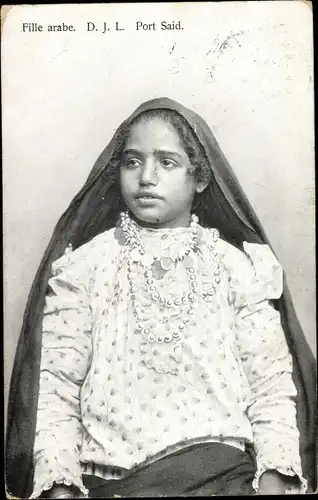 Ak Port Said Ägypten, Fille arabe, Araberin in Tracht