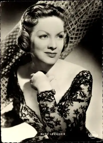 Ak Schauspielerin Ruth Leuwerik, Portrait