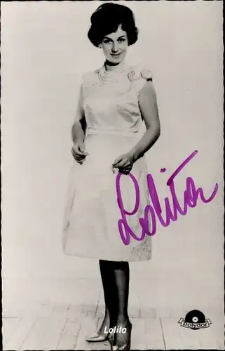 Ak Sängerin Lolita, Standportrait, Autogramm
