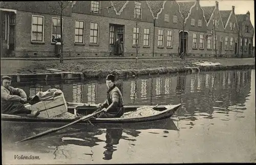 Ak Volendam Nordholland Niederlande, Ruderpartie, Fluss, Häuser