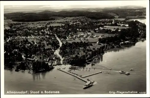 Ak Allmannsdorf Konstanz Bodensee, Blick auf den Ort, Fliegeraufnahme