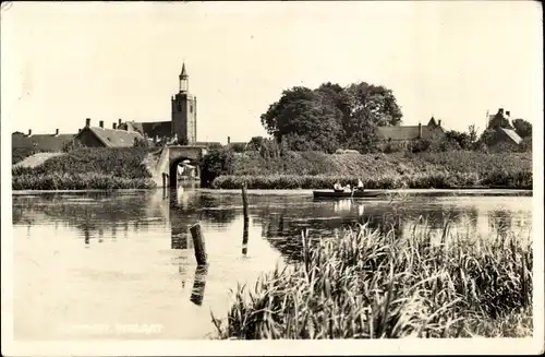 Ak Klundert Nordbrabant, Verlaat, Ruderboot, Kirche