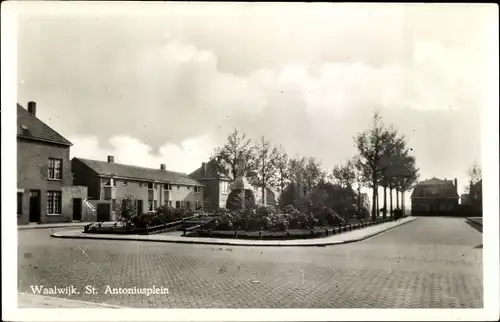 Ak Waalwijk Nordbrabant Niederlande, St. Antoniusplein