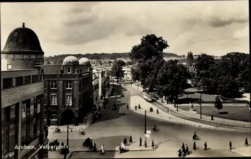 Ak Arnhem Gelderland Niederlande, Velperplein, Straßenbahn