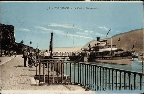 Ak Koblenz am Rhein, Le Port, Embarcadère, Dampfer am Anleger