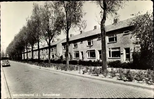 Ak Nieuwerkerk Schouwen-Duiveland Zeeland Niederlande, Schoolstraat