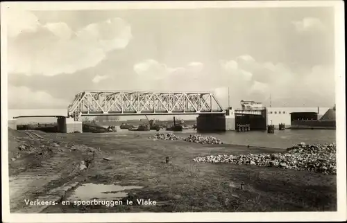 Ak Vlake Hansweerd Hansweert Zeeland Niederlande, Verkeers- en spoorbruggen