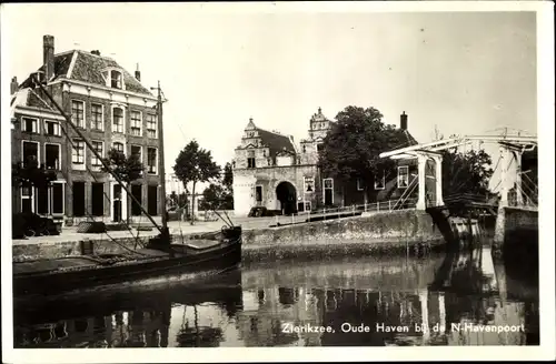 Ak Zierikzee Zeeland, Oude Haven bij de N-Havenpoort