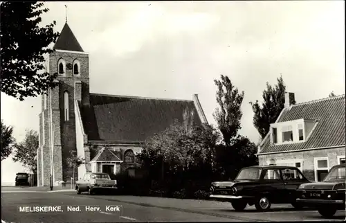 Ak Meliskerke Zeeland Niederlande, Ned. Herv. Kerk, parkende Autos