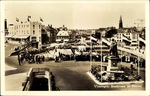 Ak Vlissingen Zeeland Niederlande, Boulevard de Ruyter, Denkmal