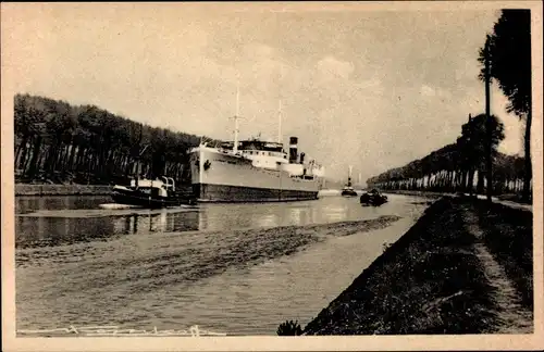 Ak Terneuzen Zeeland Niederlande, Kanaal, Schiff mit Schleppbooten