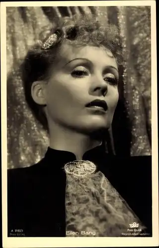 Ak Schauspielerin Ellen Bang, Portrait