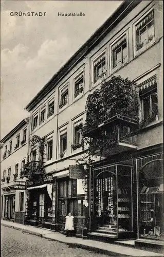 Ak Grünstadt in der Pfalz, Hauptstraße, Geschäfte
