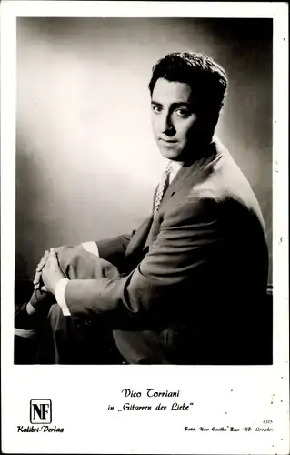 Ak Schauspieler Vico Torriani in Gitarren der Liebe