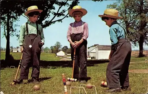 Ak Pennsylvania USA, Amish Country, boys playing Croquet