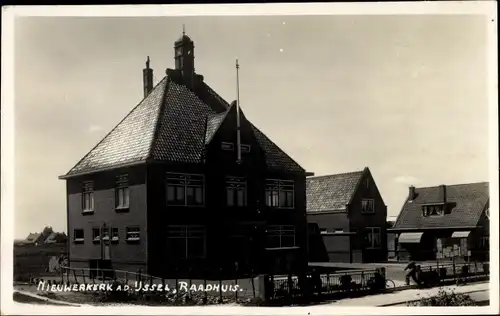 Ak Nieuwerkerk aan den IJssel Südholland, Raadhuis