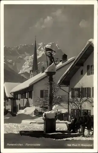 Ak Garmisch Partenkirchen in Oberbayern, Floriansplatz, Winter, Schnee