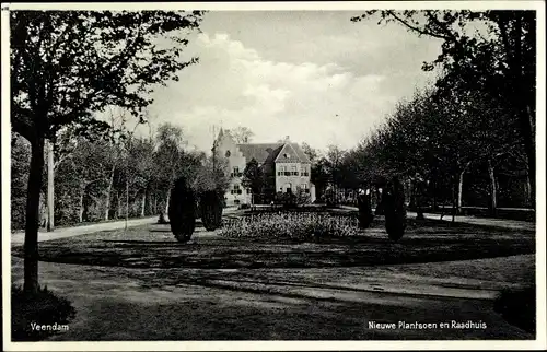 Ak Veendam Groningen Niederlande, Nieuwe Plantsoen en Raadhuis
