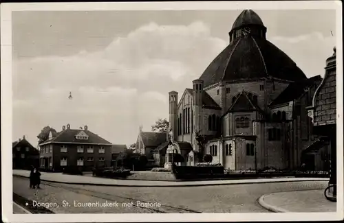 Ak Dongen Nordbrabant Niederlande, St. Laurentiuskerk met Pastorie