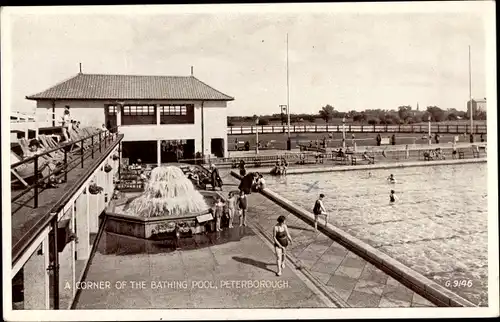 Ak Peterborough Cambridgeshire England, A corner of the bathing pool