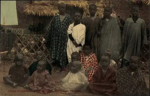 Ak Village Senegalais, Un groupe d'enfants