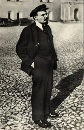 Foto Ak Wladimir Iljitsch Lenin, Russischer Revolutionär, Portrait 1918