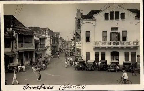 Foto Ak Soerabaja Surabaya Java Indonesien, Straßenpartie, Automobile