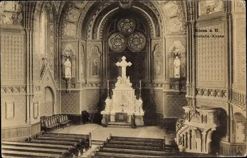 Ak Riesa an der Elbe Sachsen, Innenansicht der Trinitatiskirche, Altar, Kanzel