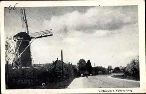 Ak Geldermalsen Gelderland, Rijksstraatweg, Windmühle