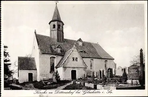 Ak Dittersdorf Glashütte im Osterzgebirge, Kirche mit Friedhof
