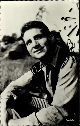 Ak Schauspieler und Sänger Freddy Quinn, Portrait