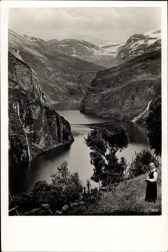 Ak Norwegen, Fjordlandschaft, Mädchen