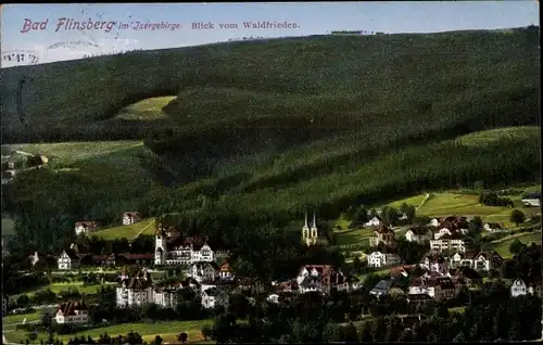 Ak Świeradów Zdrój Bad Flinsberg Schlesien, Blick vom Waldfrieden auf den Ort