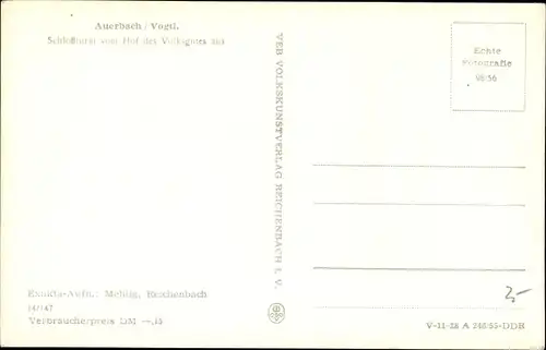 Ak Auerbach im Vogtland, Schlossturm vom Hof des Volksgutes aus