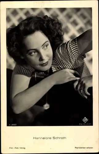 Ak Schauspielerin Hannelore Schroth, Portrait, Ufa Film