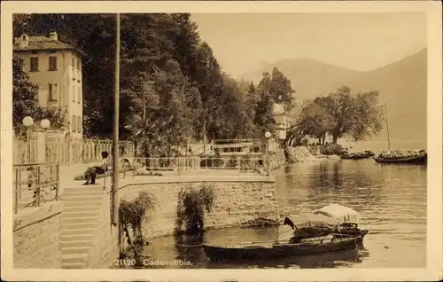 Ak Cadenabbia Lago di Como Lombardia Italien, Partie am Wasser, Boot, Treppen