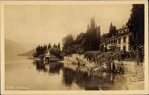 Ak Tremezzo Lago di Como Lombardia, Ortsansicht, Ufer, Villa