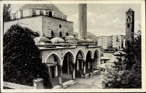 Ak Sarajevo Bosnien Herzegowina, Begova Moschee mit Uhrturm
