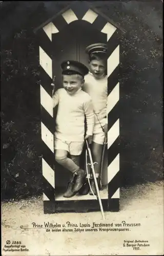 Ak Die ältesten Söhne des Kronprinzenpaares, Prinz Wilhelm, Prinz Louis Ferdinand, PH 2285