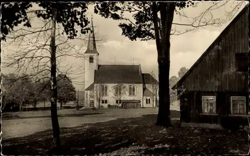 Ak Hammerbrücke Vogtland, Kirche, Holzhaus