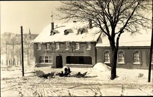 Ak Hammerbrücke im Vogtland, Kommissionsgaststätte Weidlich's Gasthof, Winter