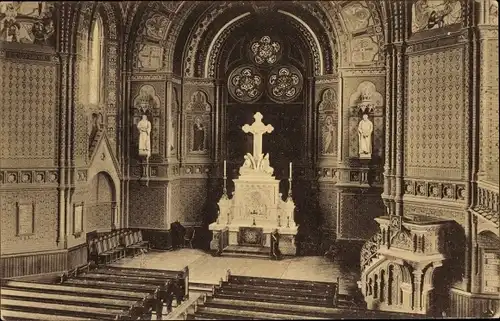 Ak Riesa an der Elbe Sachsen, Innenansicht der Trinitatiskirche, Altar, Kanzel