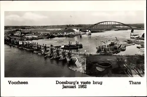 Ak Doesburg Gelderland Niederlande, Doesburg's vaste brug 1952